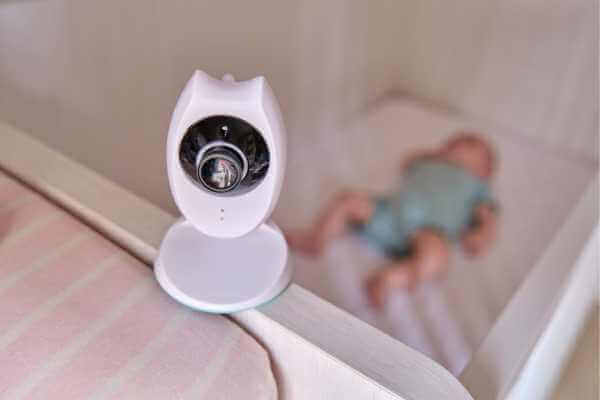how baby monitors aid in sleep training